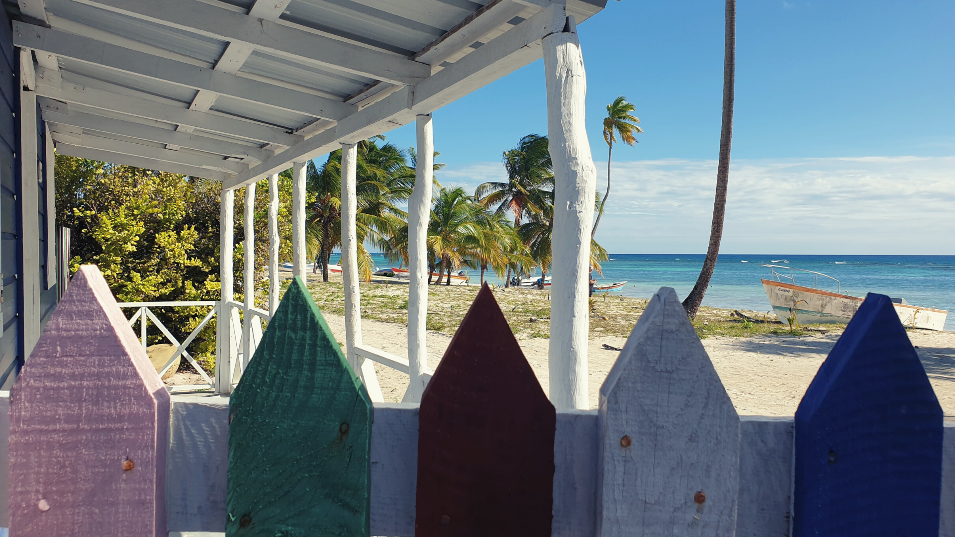 How To Stop Comparing Yourself to People You See on Social Media